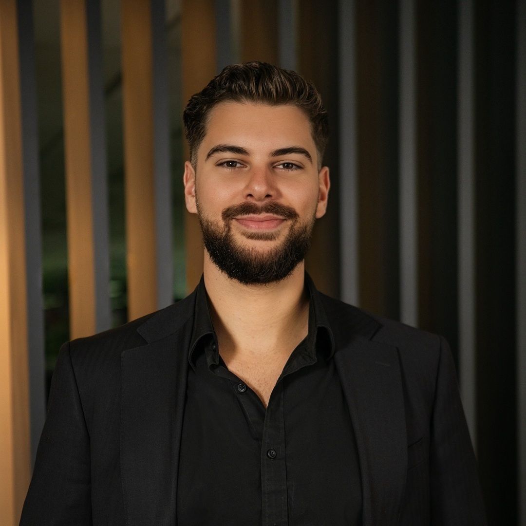 Adam Mezei
