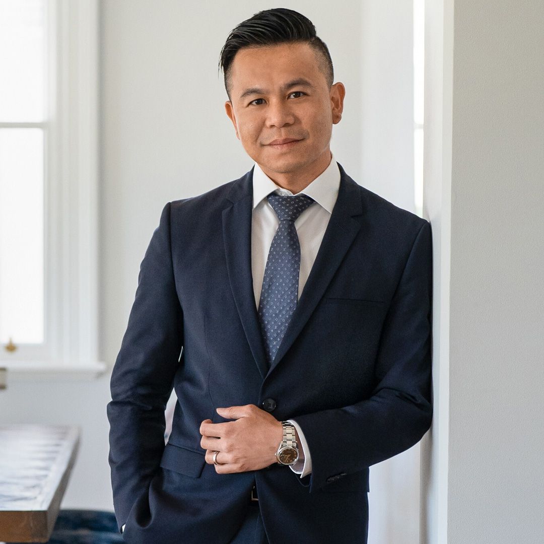 Carlos Ouyang